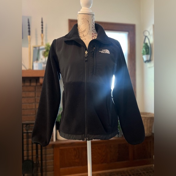 Authentic, North Face Women's Black, Polartec Fleece Jacket, Size S - Picture 1 of 3